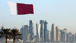 اقامت دائم به خارجی ها توسط قطر اعطا می شود