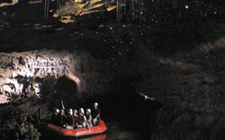 جالب ترین شگفتی های زیرزمینی دنیا و تجربه ترس و شگفتی