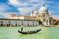 حقایقی در مورد گاندولاها یا قایق های رمانتیک ونیز در ایتالیا
