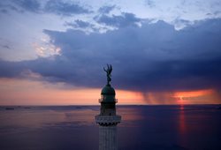 بهترین عکس های گرفته شده توسط دوربین پهپاد | فانوس دریایی ویتوریا