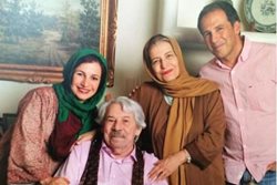 مجری محبوب ایرانی به همراه همسر خواهرش در موزه بابل
