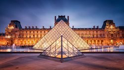 جاذبه های گردشگری محبوب که دارای بیشترین عکس و تصویر هستند | موزه لوور Louvre