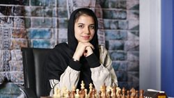 اصفهان گردی استاد بین المللی شطرنج و همسرش + عکس