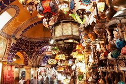 خرید در بازار بزرگ استانبول | تجربه ای متفاوت در بازاری آسیایی