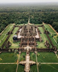 آنگکور وات، یکی از بهترین و زیباترین بناهای مذهبی کامبوج + عکس