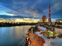 شهر زیبای پوتراجایا در کشور مالزی | یکی از قطب های گردشگری قاره آسیا