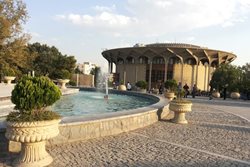 پارک دانشجو تهران | بوستانی کوچک اما فوق العاده جذاب