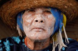 عکس منتخب رویترز | رد پای زندگی در بین شیارهای پوستی