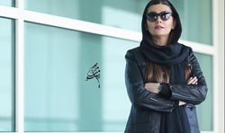 استایل خاص بازیگر زن ایرانی در خارج از کشور + تصویر