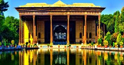 کاخ چهلستون، عمارت باشکوه صفویان در اصفهان