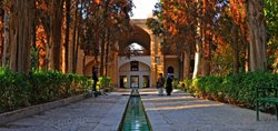 گوشه ای از زندگی شاهانه ایران قدیم در باغ فین