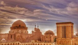 جاهای دیدنی یزد | معماری های شگفت انگیز زیباترین شهر خشتی جهان