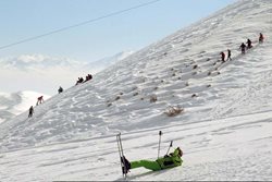 یک تفریح زمستانی حسابی در پیست اسکی پیام