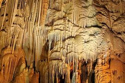 زندگی اولین انسان ها در غار کاراجا شروع شد