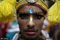 آرایش مردی در جشنواره خیابانی برزیل + تصویر