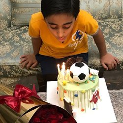 جشن تولد پسر المیرا شریفی مقدم در وضعیت قرنطینه + عکس