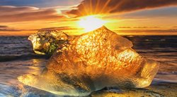 معجزه تلألو نور خورشید؛ جواهرات یخی! + تصاویر