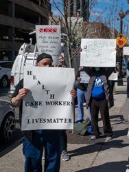 تجمع اعتراضی پرستاران به نبود تجهیزات در نیویورک + عکسها