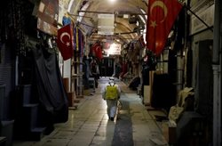 توقف مرمت بازار بزرگ استانبول به خاطر کرونا
