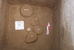 اعلام کشف 6 ظرف سفالی هفت هزار ساله در ساوجبلاغ