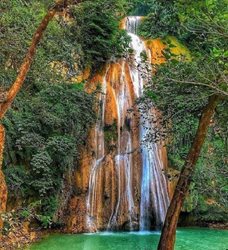 آبشاری زیبا در دل طبیعت گلستان + عکس