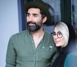 هادی کاظمی در نمایشگاه عکسش همراه سمانه پاکدل + عکس