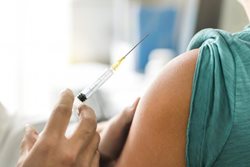 تزریق واکسن آنفلوآنزا برای کووید19 ایمنی ایجاد نمی کند