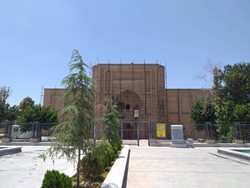 مرمت و بازسازی به سبک کارگران مسجدجامع ورامین