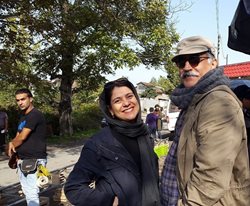 خانم کارگردان در کنار بازیگر نقش سلمان فارسی + عکس