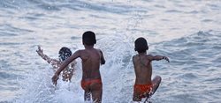 ساحل زیبای خواجه عطا در بندرعباس + عکسها