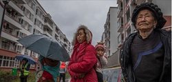 کوچاندن روستایی های چینی به شهر + عکسها