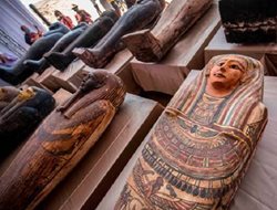 کشف آثار باستانی با قدمت 2500 سال در مصر + تصاویر
