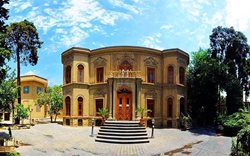 موزه آبگینه و سفالینه تهران؛ مجموعه ای از هنر سرامیک و شیشه سازی