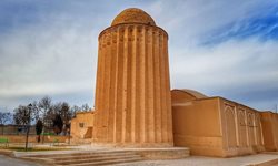 برج کاشانه بسطام؛ یادگاری به جامانده از ایران باستان