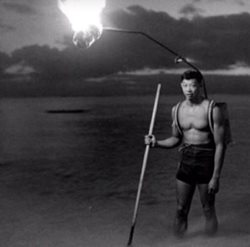 ماهیگیری شبانه در هاوایی سال 1948 + عکس