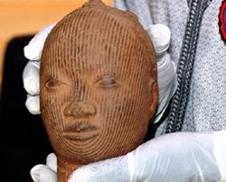 بازگردانده شدن مجسمه تاریخی مسروقه به نیجریه