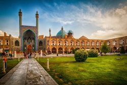 باز شدن بناهای تاریخی و جاذبه های گردشگری استان اصفهان
