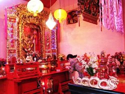 معبد کوان کونگ؛ تنها معبد چینی در بمبئی