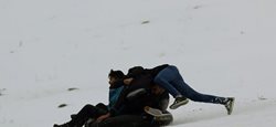 جولان کرونا در تفریحات زمستانی + عکسها