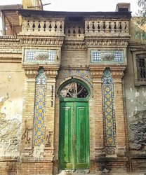 یک سردر زیبا و باشکوه قاجاری + عکسها