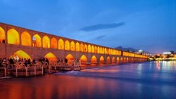 سی و سه پل در اصفهان؛ دیدنی باشکوه برای ایام عید