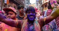 تصاویر رنگارنگ از فستیوال عشق در هندوستان