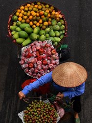 بازارچه های رنگارنگ خیابانی ویتنام + عکسها