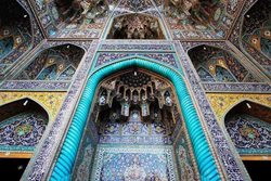 مسجد گوهرشاد بنایی هنری با جایگاه اسلامی ایرانی است