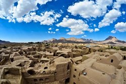 روستایی دیدنی که به زادگاه خورشید ایران معروف است