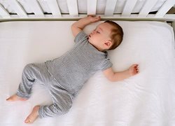 درباره خواب نوزاد؛ هر آنچه که باید بدانید