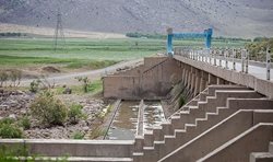 کاهش شدید ذخیره آب سد نازلیان در کرمانشاه + عکسها