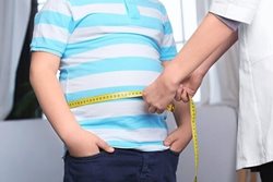 خطر ابتلا به سنگ کیسه صفرا با چاقی و اضافه وزن
