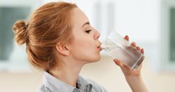 شش فایده آب برای سلامتی