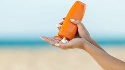 کشف ماده ای سرطان زا در محصولات بهداشتی ضد آفتاب